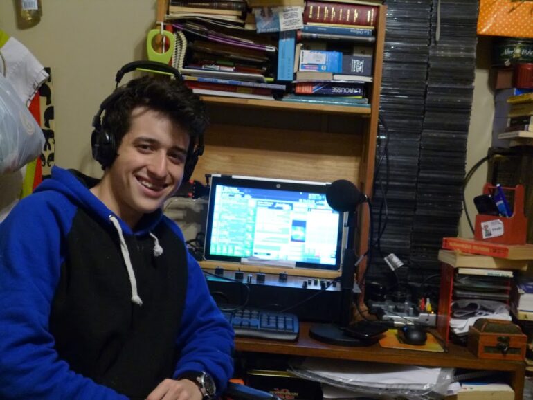 Pejo Solernó en los estudios de COMUCOSAS -2018